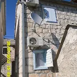 Okrug Donji 16737b Daire *
