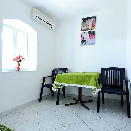 Okrug Donji 16737b Apartamento *